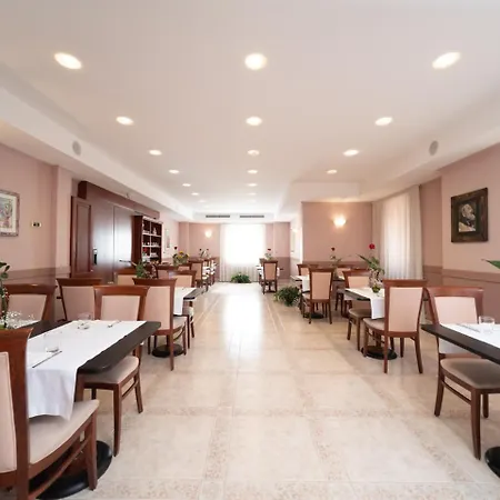 Отель San Pio 3*