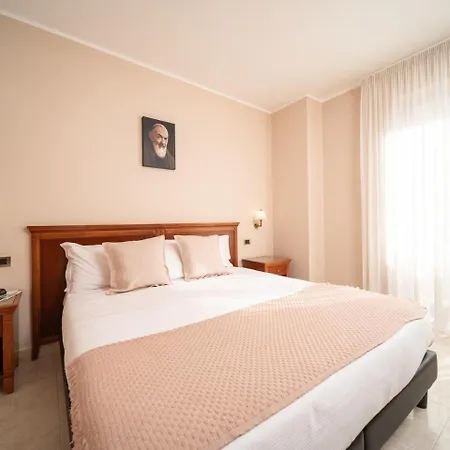 San Pio Отель 3*