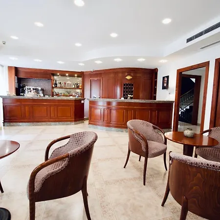 San Pio Отель 3*