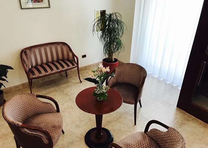 San Pio מלון 3*
